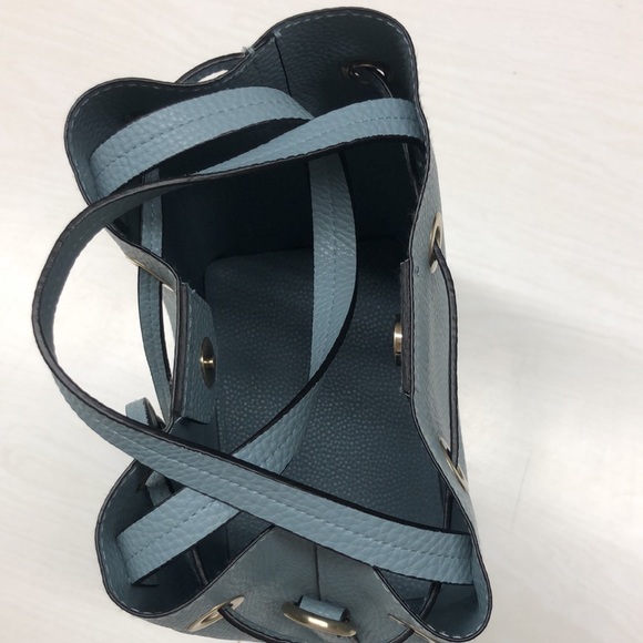 Bucket Bag - Picture 3 of 5